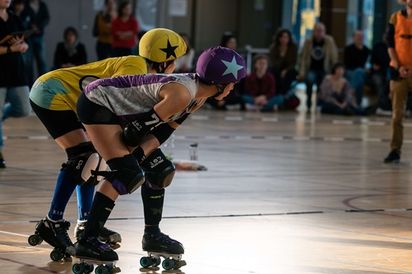 what is the goal of roller derby