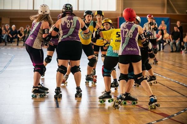 how do you win roller derby