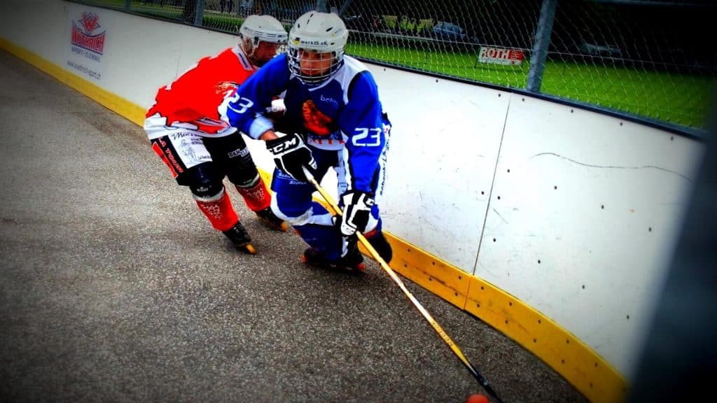 how to become a better roller hockey skater
