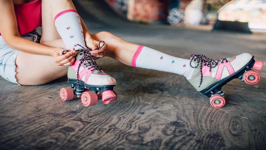how long should roller skate laces be