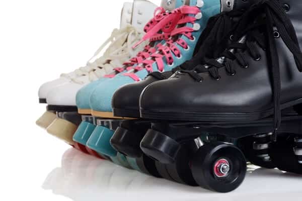 How do I choose roller skates